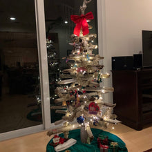 Load image into Gallery viewer, Rustic 6ft Driftwood Christmas Tree